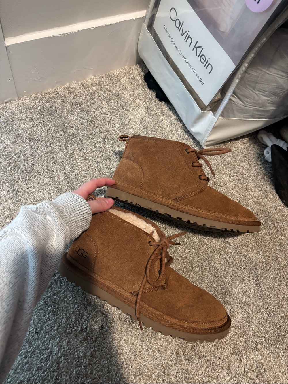 UGG women Neumel Suede Chukka Boots — Chestnut Brown